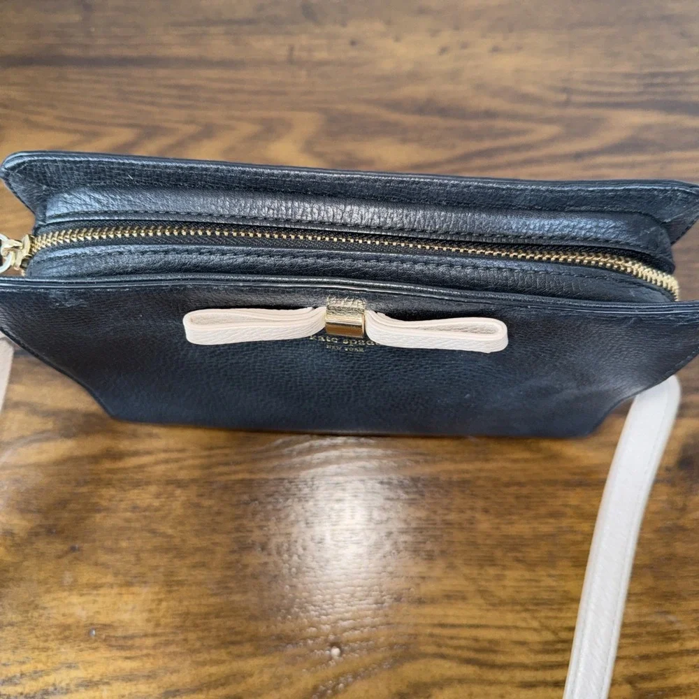 Kate‎ Spade New York Black Beige Pebbled Leather Bow Crossbody Bag PXRU5070